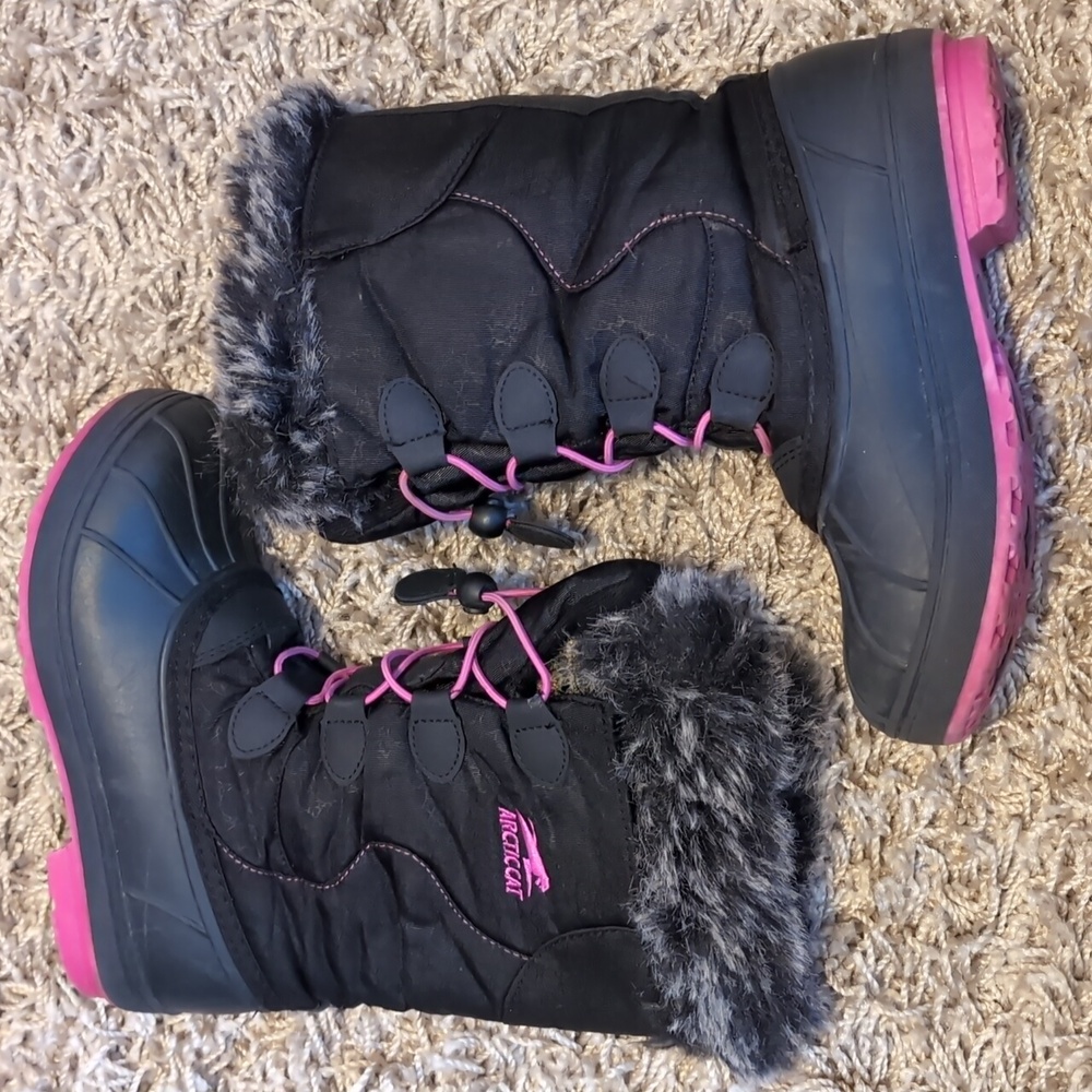 Arctic Cat Black/Pink Snow Boots